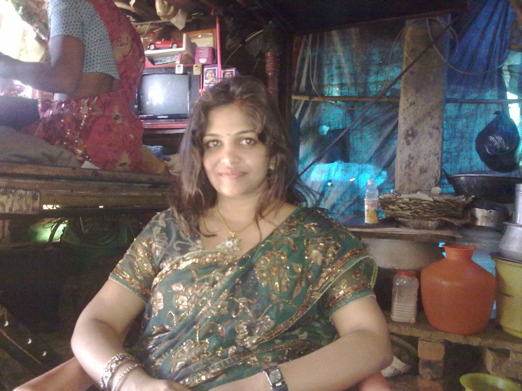 Sexy Indian hot mom enjoying