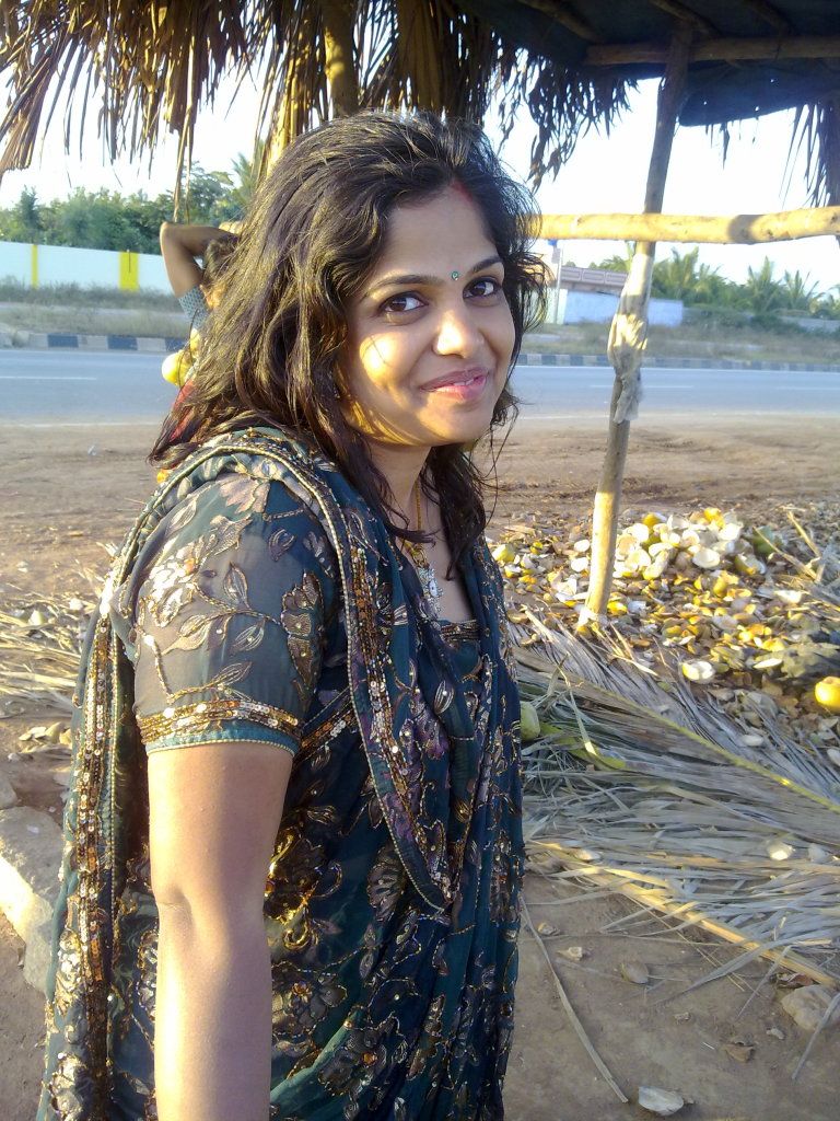 Sexy Indian hot mom enjoying