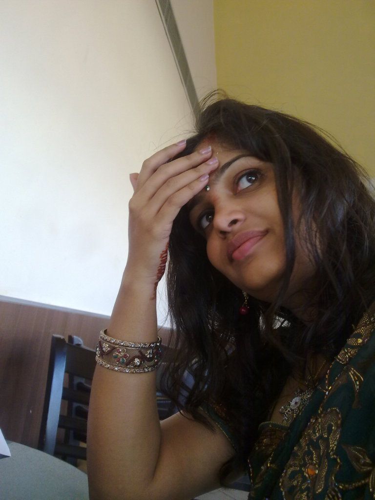 Sexy Indian hot mom enjoying