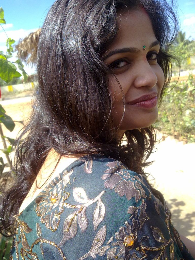 Sexy Indian hot mom enjoying