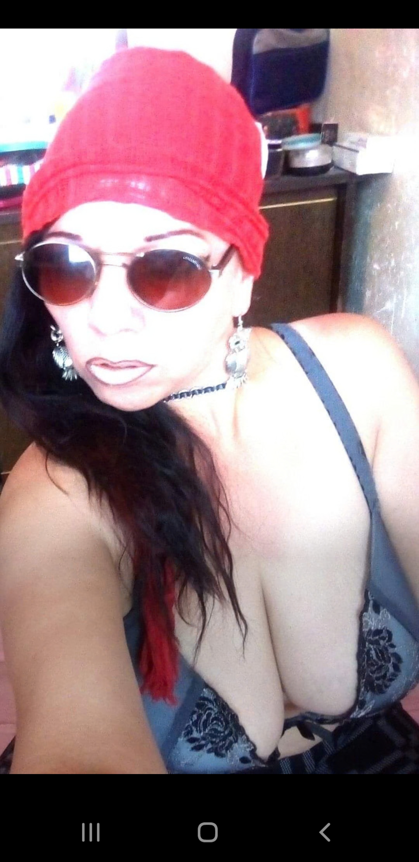 Milf Mirachs Betancur Lau