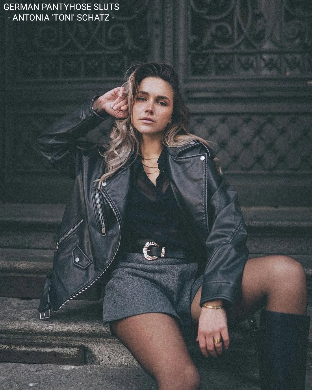 Pantyhose slut Antonia Schatz