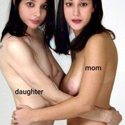 Motherdaughternude