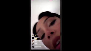 DOJA CAT RAMMED FROM BEHIND ON IG LIVE