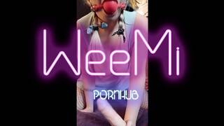 Шлюха рабыня исполняет по камере желания Господина