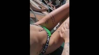 So many People around