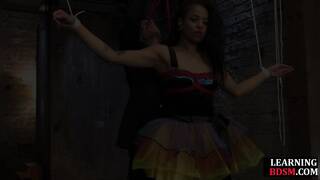 Ebony gimp pussyfucked and fingered before maledom cums