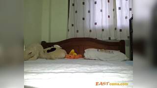 Thai mom masturbation in room