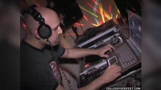 Slut sucks college cock in hot tub orgy