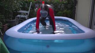 Neoprene Wetsuit inPool