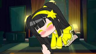 Cassidy has sex with a dildo (part 1)