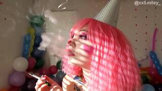 Smoking Hot Clown. XXSMILEY