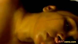 desi aunty playing with a small dick