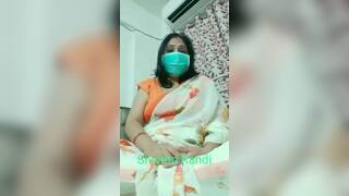 Shweta Randi bhabhi pleasing her followers and friends