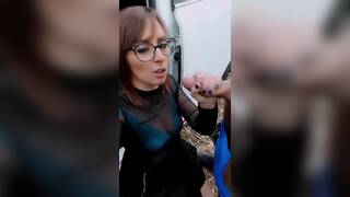 Horny France MILF get fucked outdoor squirt and get facial live at sexycamx