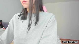 Cute gamer camgirl squirt action