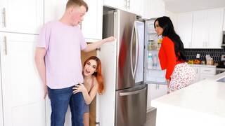 keep a normal chat with mom while stepsis sucking my dick