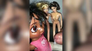 Smelly secondhand store Doll cumshot facial