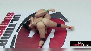 Asian dyke wrestler with big boobs fights in public