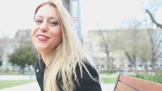 moms seduce son s best friends