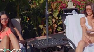 stepmom alexis fawx shows eliza ibarra how it's done - babes