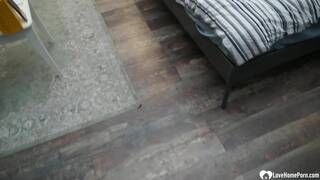 Amateur model gets a dick in her mouth