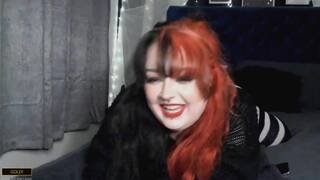 Gothic plumper Lily loves making her pussy as wet as possible