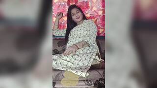 Mature women showing huge boobs and pussy