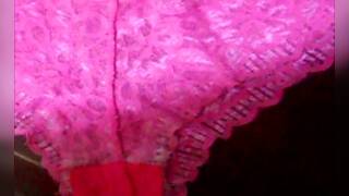 SPLASHING CUM ALL OVER MILFS PINK USED THONG!♡♡♡♡