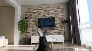 Babe with dyed hair loves a cock