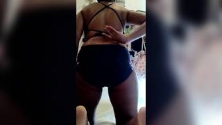 Cute teen showing nude 3