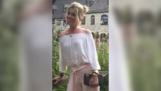 Hot Model Ass Fucks Herself