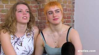 Ersties - Emi und Lilith haben lesbischen Spaß mit Dildo und Vibrator