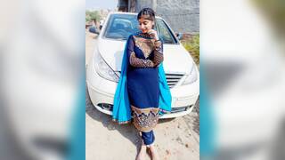 Horny Indian shows boobs pussy