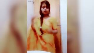 Cute indian girl boob showing