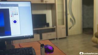 I stopped working to fuck her pussy