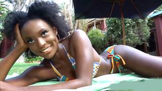 Fucking my hot African girlfriend in the backyard jungle