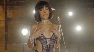 Petite black teen babe posed in hot lingerie and revealed stunning body