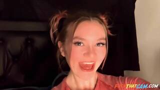 Tampon Play & Masturbation! Sexy White Babe Emily R Orgasms On Webcam Solo