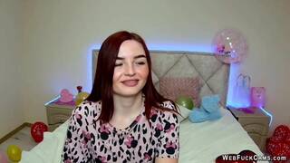 Cute redhead babe NicolPot chats on webcam live solo show