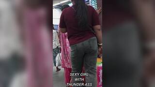 Thunder Ass Showing At Howrah Station