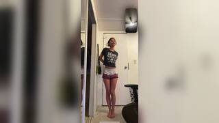 Indian babe showing boobs to bf