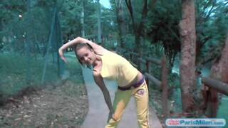 Teen with giant titties gets them out