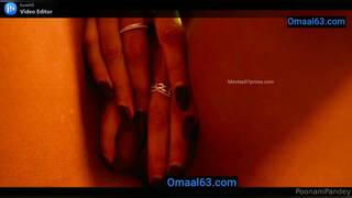 Poonam Pandey Cum cut 1