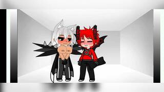 Titán cámara woman and Titan speaker man