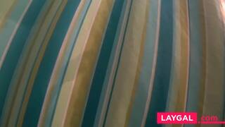 Czech Brunette Babe Gives Blowjob and Cumshot