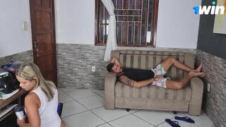 Amateur ample lollipop mom homemade rabuda chell booty amador. Couple