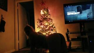 Big-Titted Blonde Amateur Gets Fucked Hard For Xmas