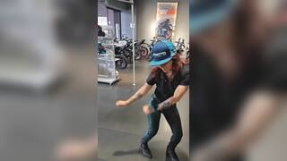 Los ricos bailes de Alondra Hermida