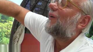 Highheeled teen fucked outdoors by oldman cumshot